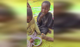 非洲小孩饥饿的视频,触目惊心的生存挑战