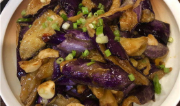 油焖茄子怎么做法视频,家常美味，一学就会的烹饪秘诀